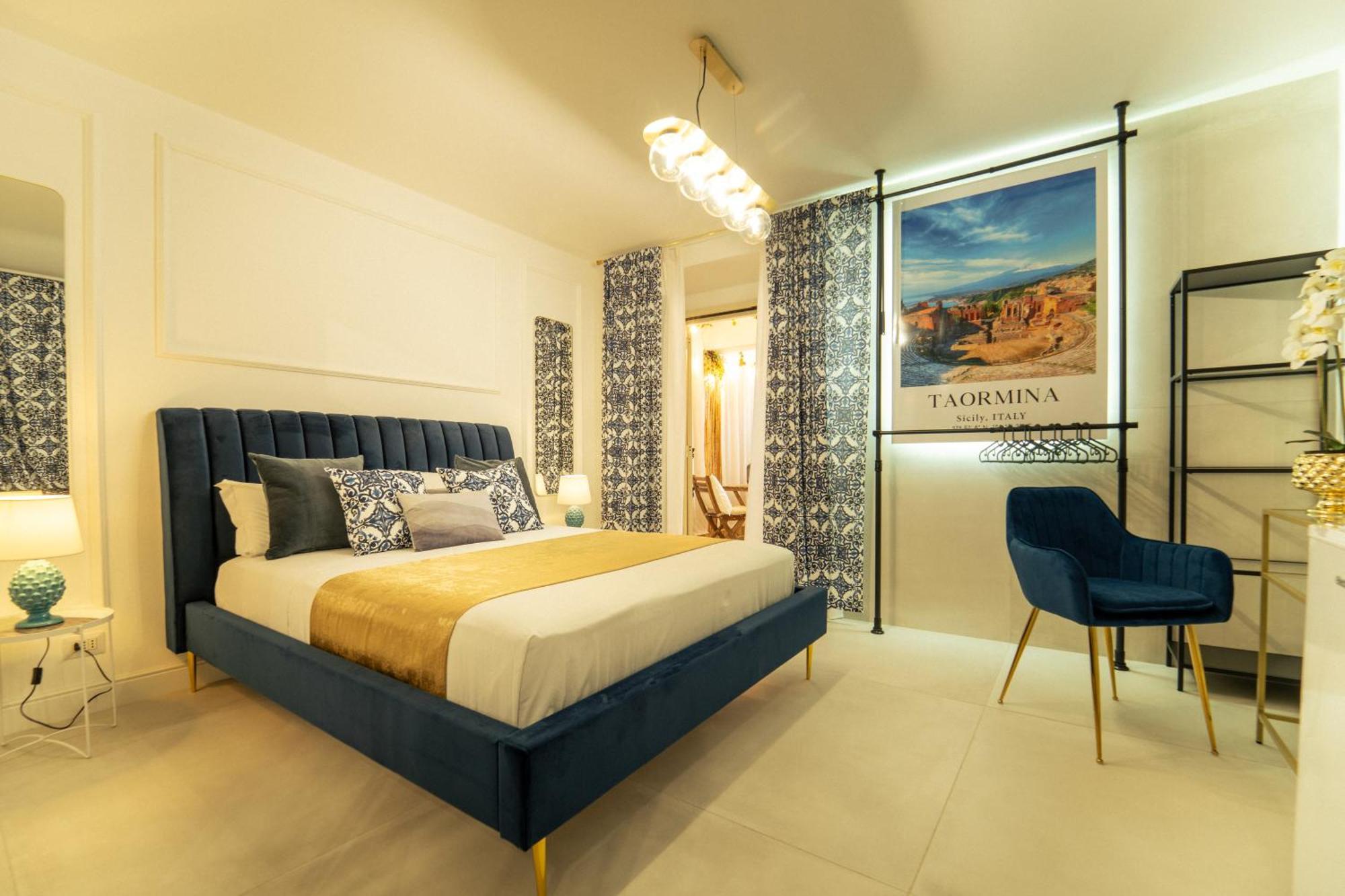 Johnny'S Suites Taormina Beach Bay Extérieur photo