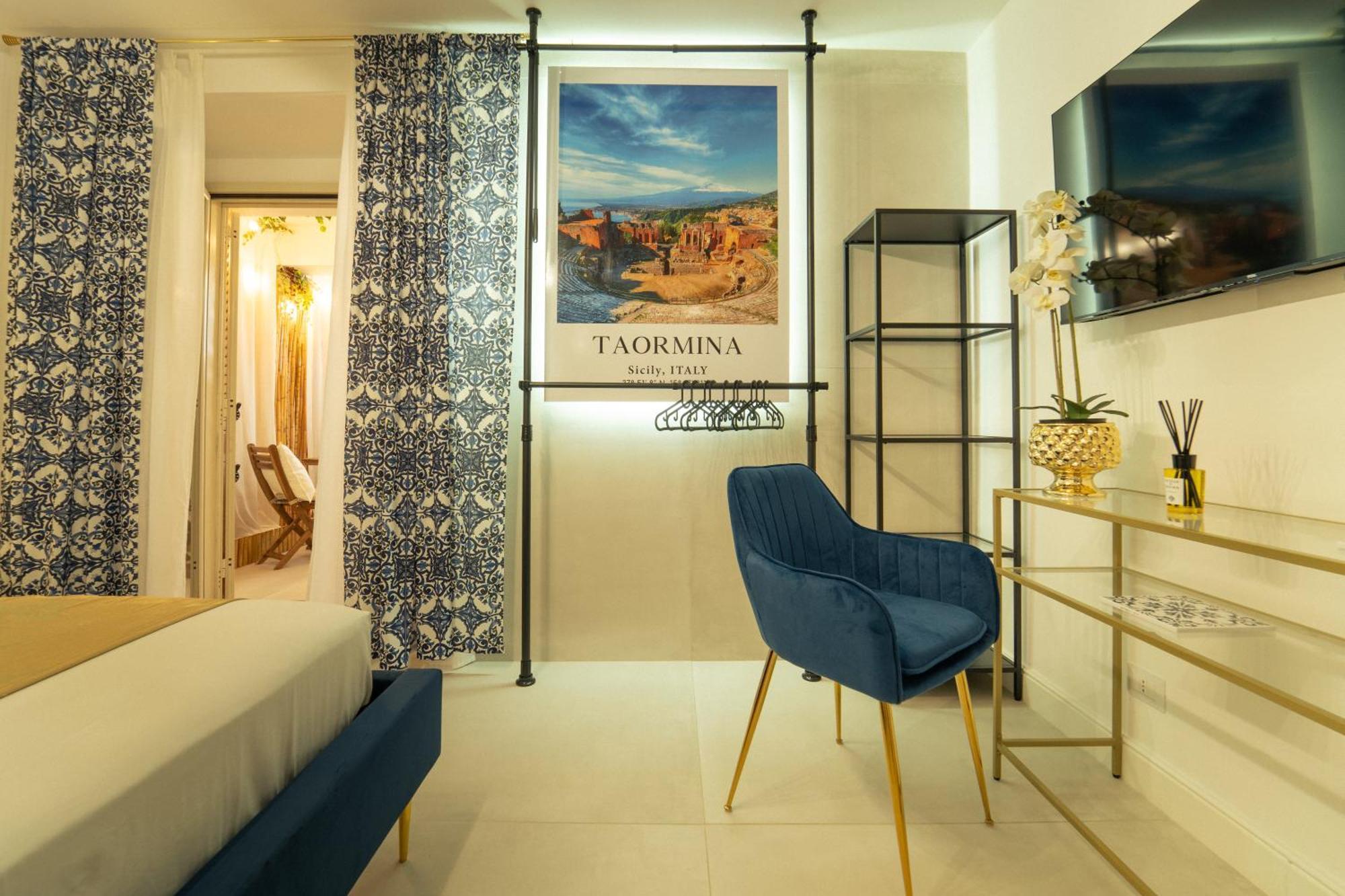 Johnny'S Suites Taormina Beach Bay Extérieur photo